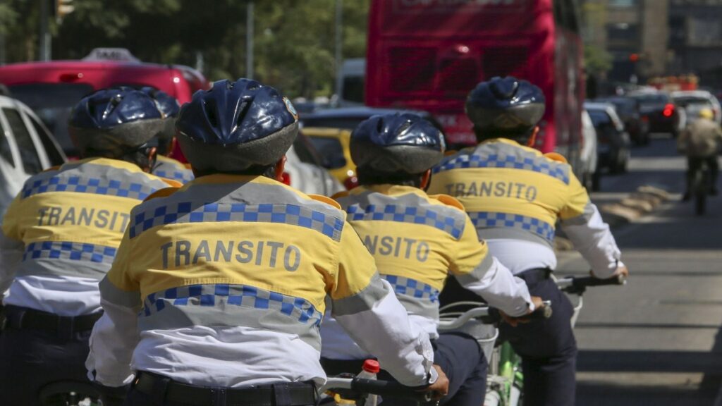 lo-querian-morder-por-traer-placas-de-queretaro-en-cdmx