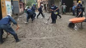 Plan Marina brinda apoyo a personas afectadas en Veracruz, Puebla, San Luis Potosí e Hidalgo