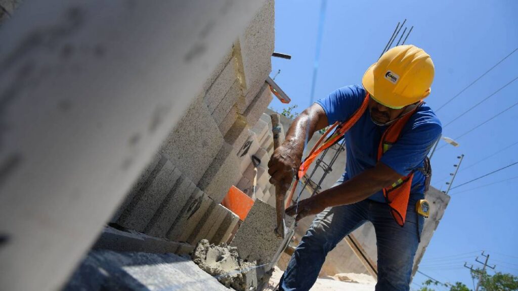 Infonavit otorga crédito no hipotecario hasta por $163 mil para reparar o mejorar tu vivienda.