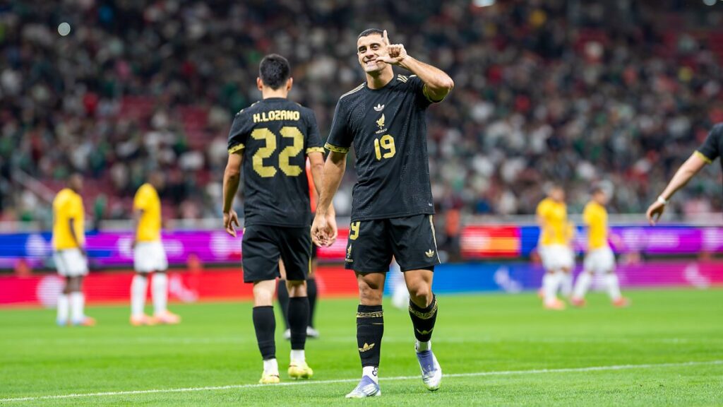 México empata ante Ecuador | Imago 7