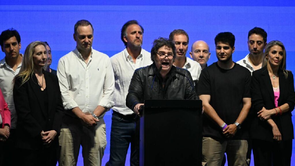 Javier Milei busca ampliar su poder en el Congreso argentino. Estas son las cinco claves de las elecciones legislativas del 26 de octubre.