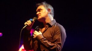 Morrissey cancela conciertos en México, otra vez, y los memes no lo perdonan