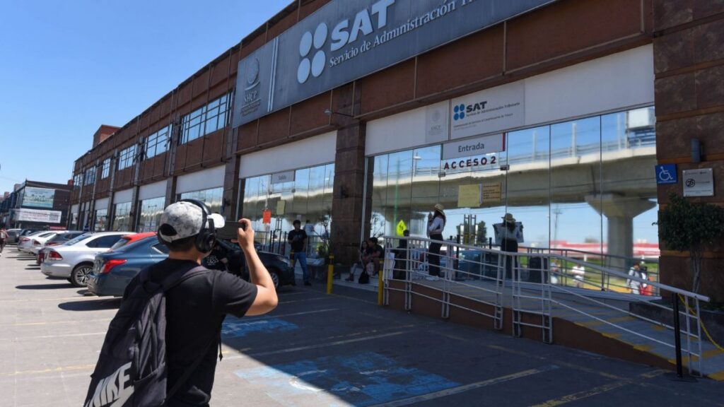 El paro seguirá en el SAT