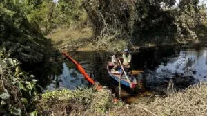 Pemex indemnizará a afectados por derrame de petróleo en Veracruz