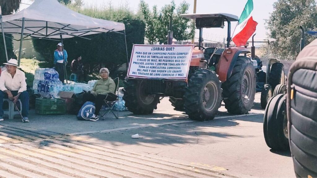 productores-de-maiz-realizan-cierres-intermitentes-en-casetas-de-michoacan