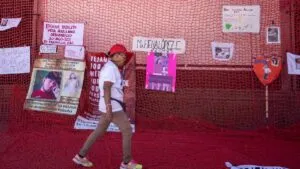 “Hilos”: el monólogo que transforma el dolor en arte