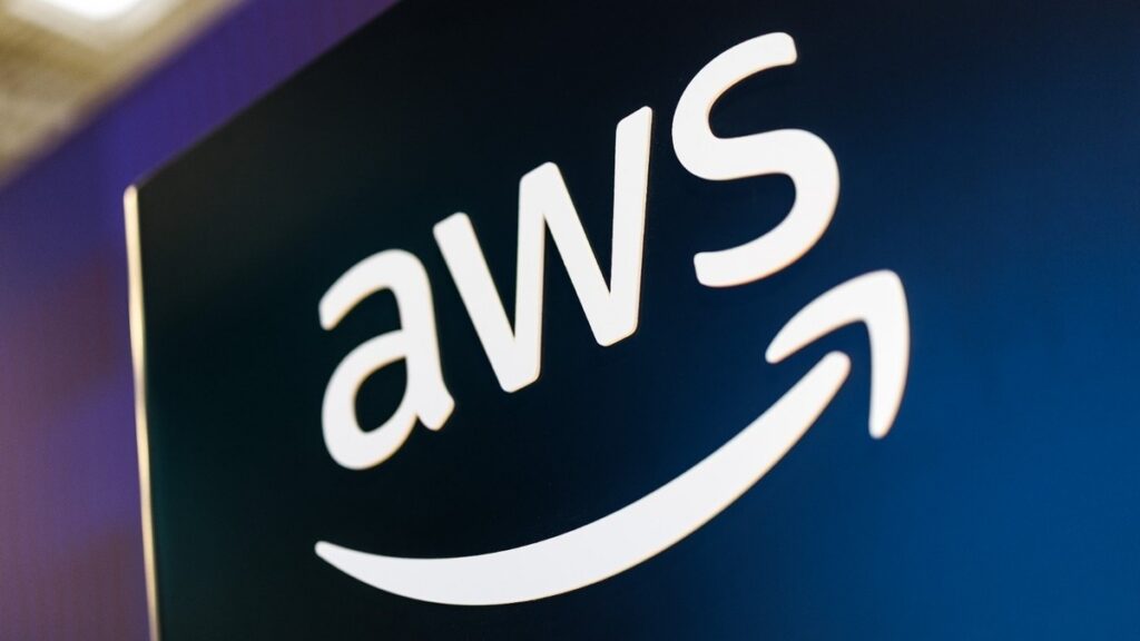 Amazon Web Services, en la mira este lunes 20 de octubre