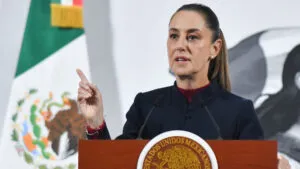 Presidenta reitera que “México está de moda” por aumento de visitantes y turistas