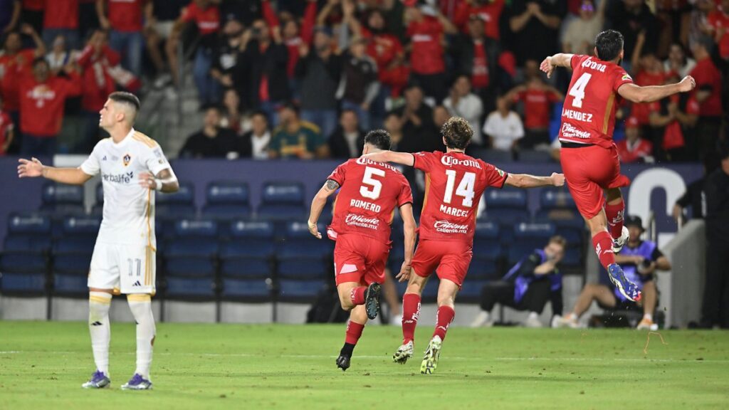 Con gol de último minuto, los Diablos Rojos derrotaron a LA Galaxy. Imago 7
