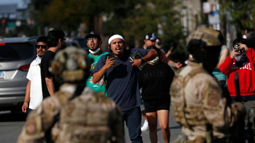 Trump ordena desplegar la Guardia Nacional en Chicago tras protestas