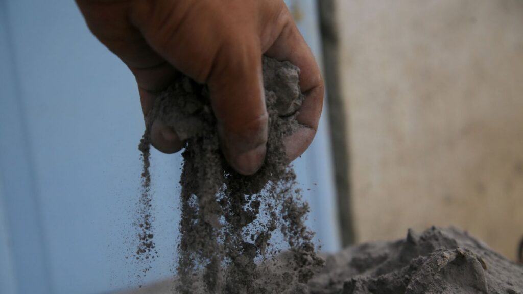UNAM advierte que la ceniza del Popocatépetl puede dañar la salud