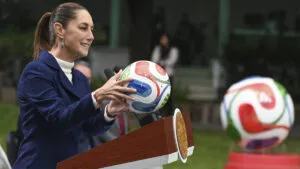 Sheinbaum confirma que irá al sorteo del Mundial en Washington y anticipa breve reunión con Trump