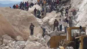 Derrumbe en mina del Congo deja al menos 32 muertos: Video