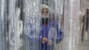 Mujer muere dentro de un refrigerador en un supermercado en Apizaco