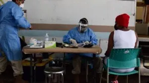 Atención médica gratis: aquí el calendario de las unidades móviles del ISSEA por zona