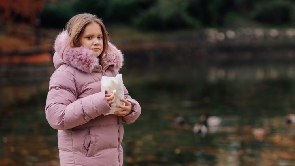 chamarra con gorro de peluche