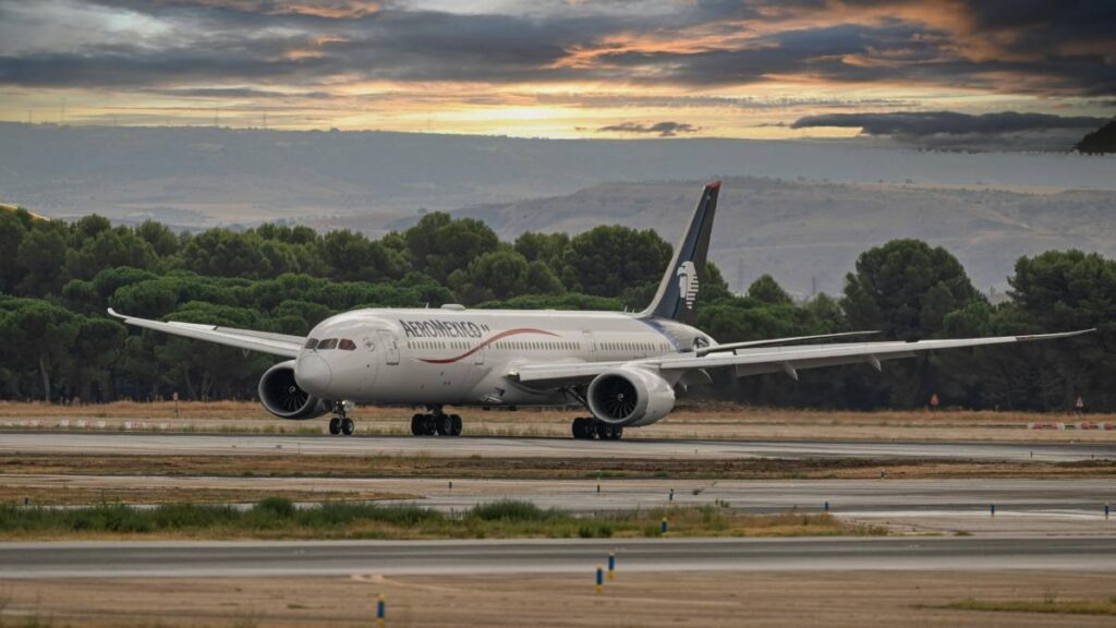 Aeroméxico anuncia nuevas rutas a Europa: Barcelona y París desde 2026