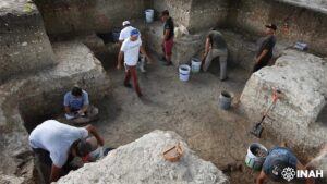 Encuentran el cosmograma más grande de la región maya en Aguada Fénix