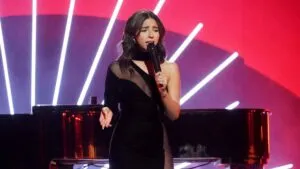 Ángela Aguilar conmovida responde al grito de “No estás sola” en el arranque de su gira