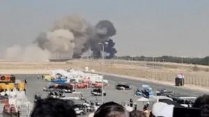 Video: Avión de combate pierde control y se estrella en Dubái