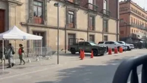 Embajador de EE.UU. se reúne con Sheinbaum en Palacio Nacional, a dos días de la caída del “Mencho”