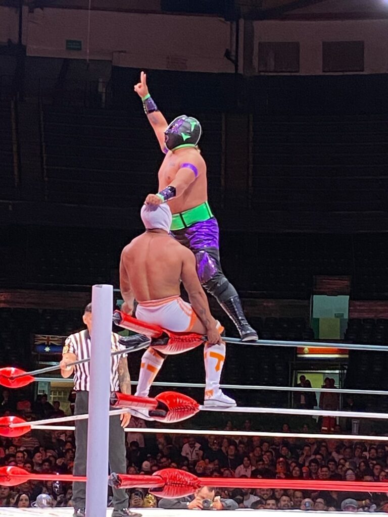 Moradito vs naranjito