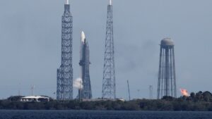 Blue Origin pospone lanzamiento de cohete a Marte por clima adverso