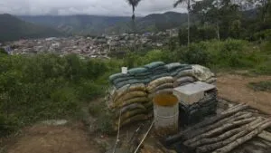 Bombardeo del Ejército contra guerrilla en Colombia deja seis niños muertos