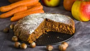 Cómo hacer un budín de zanahoria y manzana sin harina: rápido, húmedo y delicioso