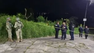 Hallan tres cadáveres en la carretera Interserrana en Zacatlán, Puebla