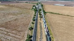 ¿Qué carreteras siguen bloqueadas este martes 25 de noviembre?
