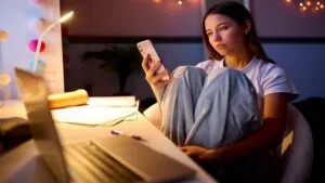 Chatbots de inteligencia artificial, la nueva terapia digital para jóvenes