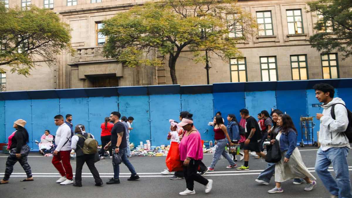 Mujeres encabezan marchas en CDMX este 25 de noviembre