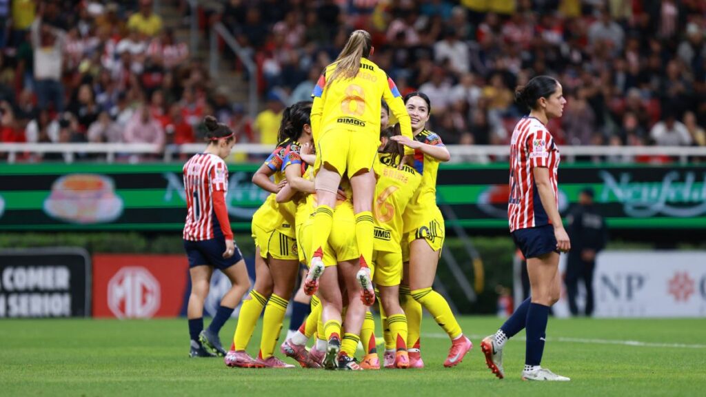 América pega primero en el Clásico Nacional ante Chivas