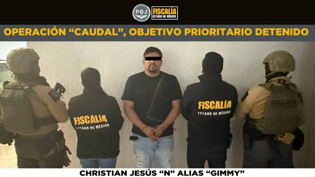 Detienen a “Gimmy”, regidor de Chalco y líder del Sindicato 22 de Octubre, acusado de comercio ilegal de agua y delitos como extorsión.