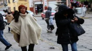 Miércoles frío, con lluvias y viento en el noroeste del país por frente 17