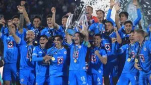 Los cuatro títulos que Cruz Azul podría levantar en diciembre de 2025