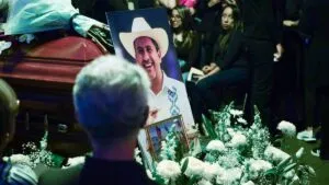 Fiscalía no descarta móvil político en asesinato de Carlos Manzo, alcalde de Uruapan