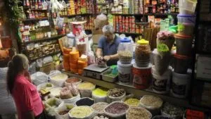 Canasta básica se mantiene en más de 900 pesos por los próximos 6 meses