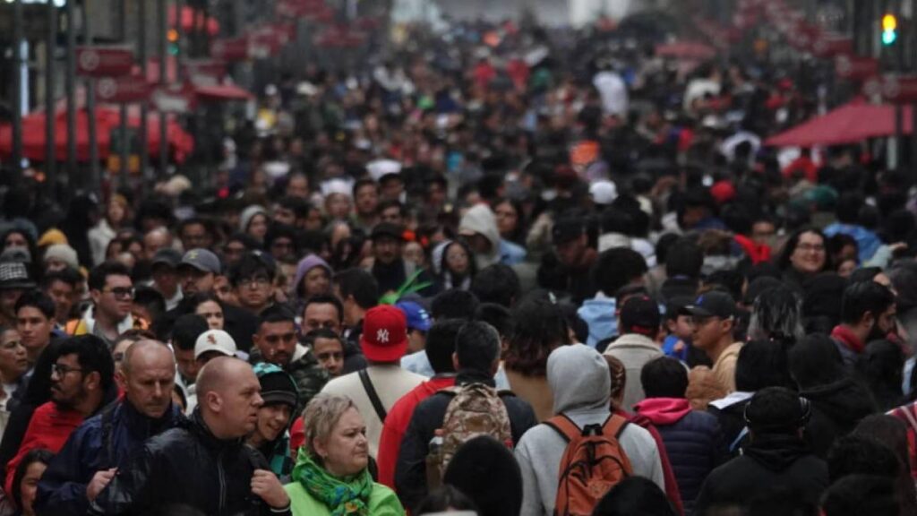 CDMX registró la tasa más alta de defunciones del país.