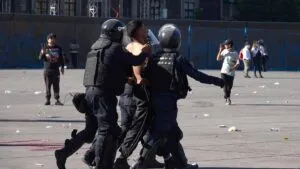 Liberan a dos personas más por marcha Z; otras 2 siguen detenidos