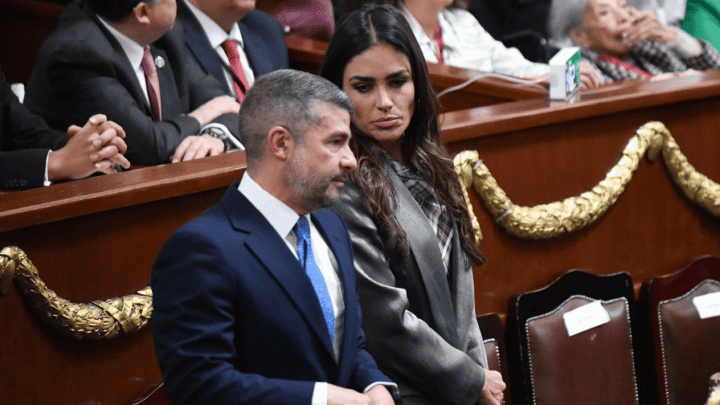 Mauricio Tabe y Alessandra Rojo de la Vega