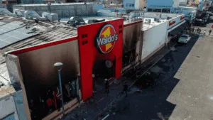 Expertos de la UNAM e IPN apoyarán en peritajes tras incendio en Waldo’s
