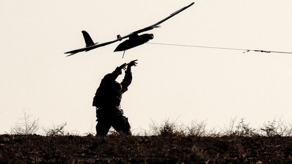 Con drones planean atacar a cárteles mexicanos en EE.UU.