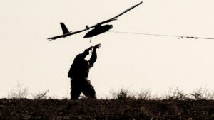 EE.UU. prepararía una misión secreta para golpear a cárteles en México con drones: NBC News