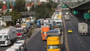 Transportistas y campesinos advierten bloqueo total en CDMX por Ley de Aguas
