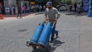 Escasez de gas LP provoca compras de pánico en el Valle de Toluca
