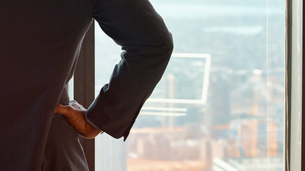 George Figueroa, director de Miss Universo México, niega arresto en Tailandia y responde a Martha Cristiana