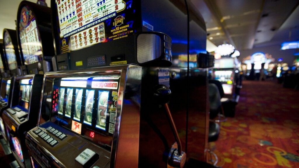 Hacienda identifica 13 casinos con operaciones sospechosas