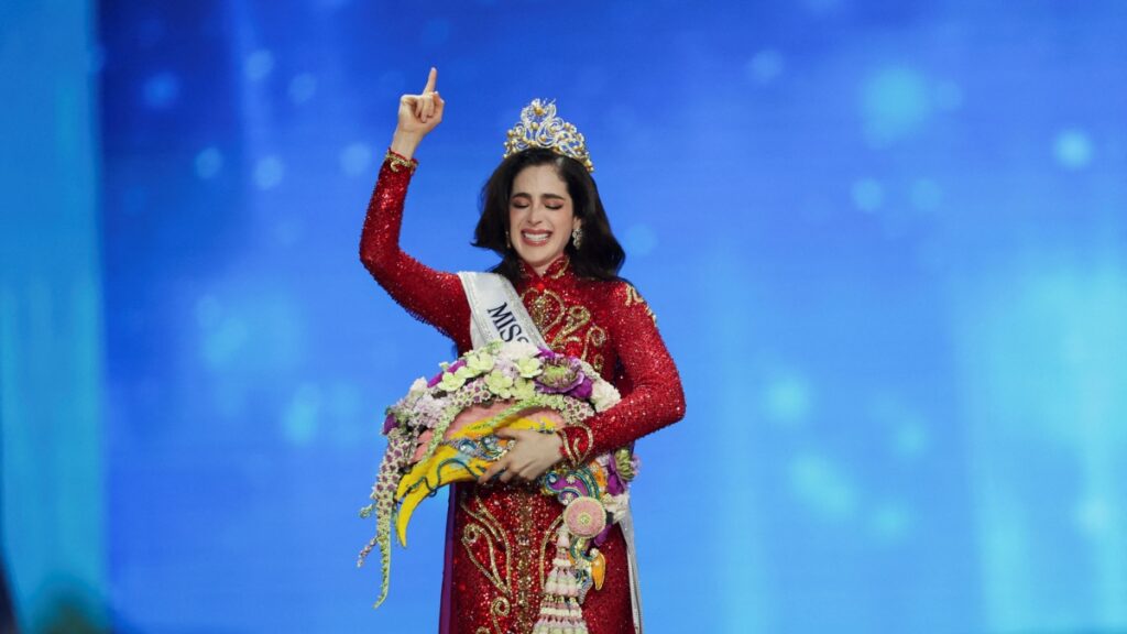 Imposible, evitar que escándalo ensucie imagen de Fátima Bosch